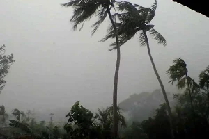 পাঁচ অঞ্চলে ঝড়ের আভাস